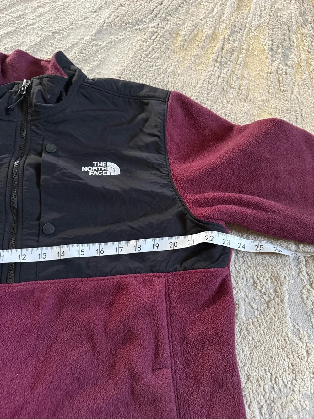North Face Pullover fleece 200WT Tundra RTO Jacket 1/2 Zip black maroon large